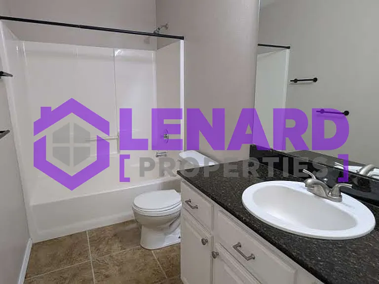 2406 Colton — Photo 12