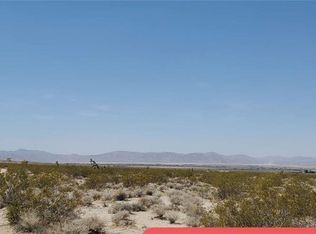 8380 Santa Fe Fire Rd, Lucerne Valley, CA 92356