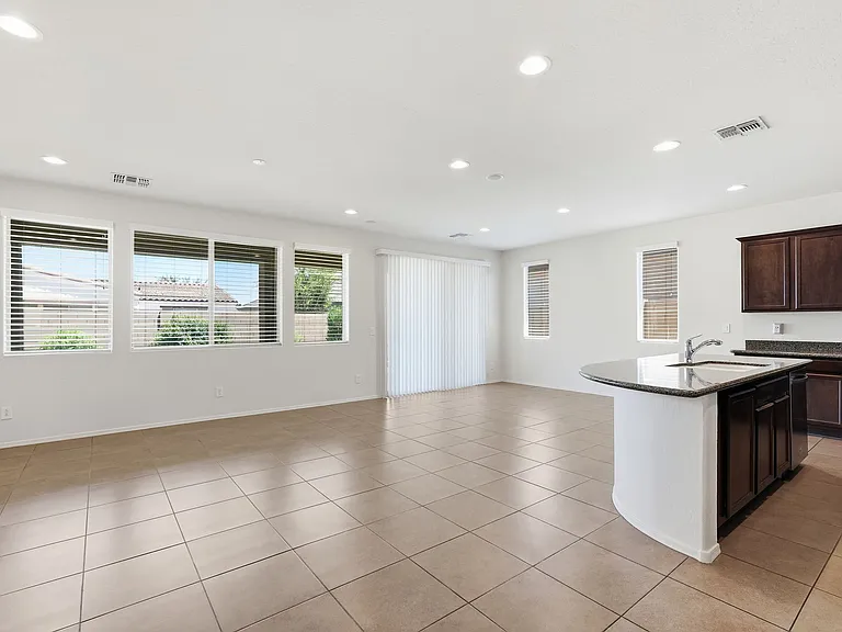 22458 E Camina Buena Vis — Photo 8