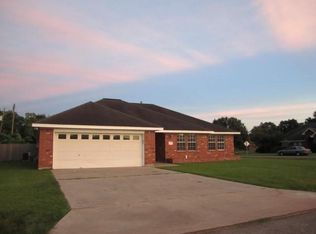 7030 Live Oak Cir, Groves, TX 77619