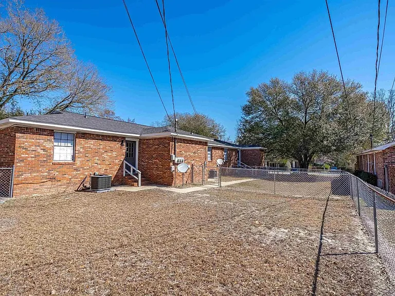 3908 Persimmon St #3908 — Photo 18