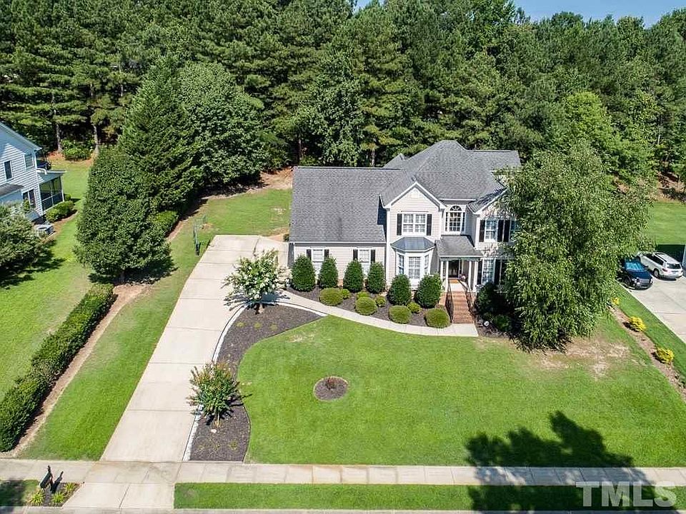 1st image of 741 Parkridge Dr