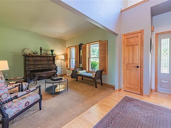 4th image of 1551 Rosewood Cir
