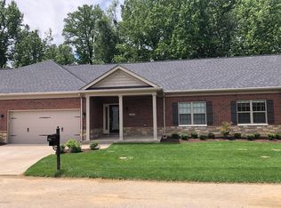 6416 Clover Trace Cir, Louisville, KY 40216