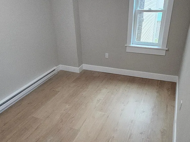 2065 E Somerset St — Photo 9
