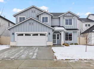 321 S Iceberg Lake Ave, Meridian, ID 83642