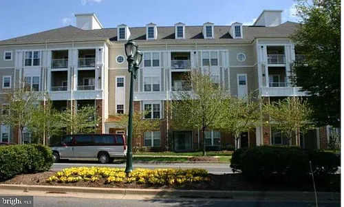 100 Watkins Pond Blvd #104 Photo 1