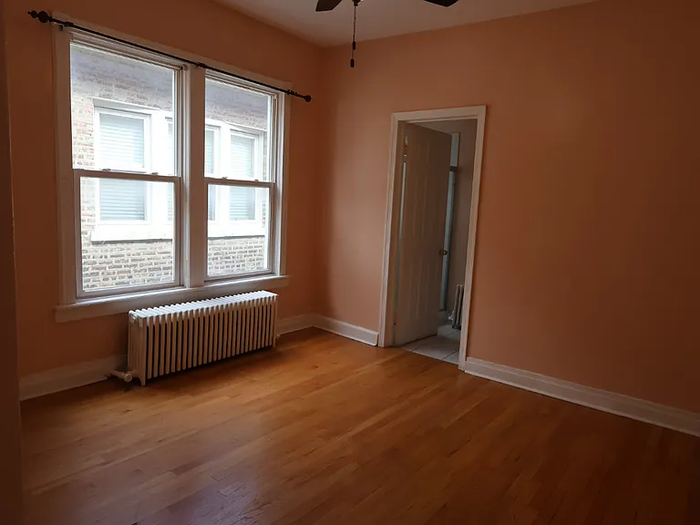 5048 W Henderson St #B — Photo 4