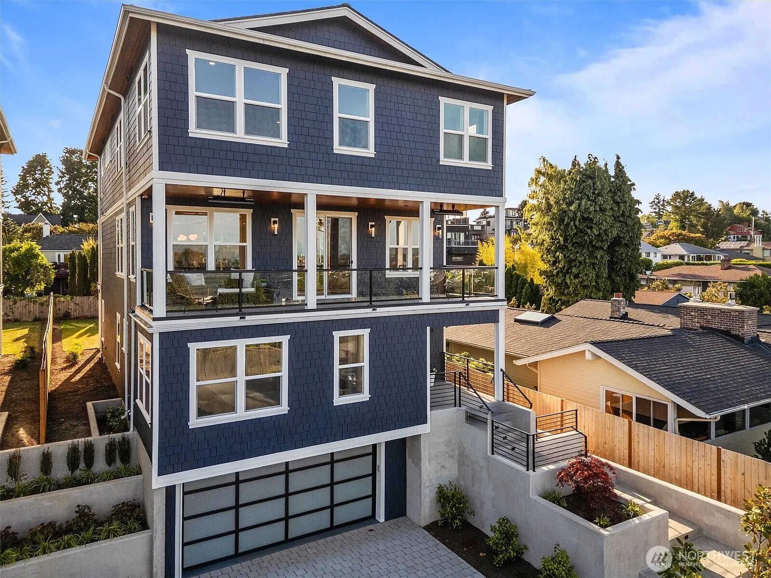 2571 26th Avenue W photo 1