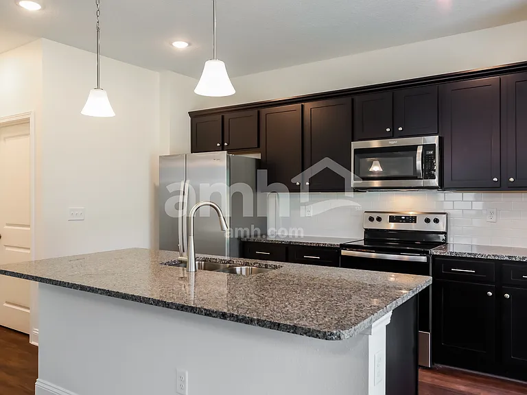 301 Banyan Forest Dr — Photo 3