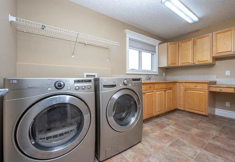 61 Simcrest Grv SW — Photo 55