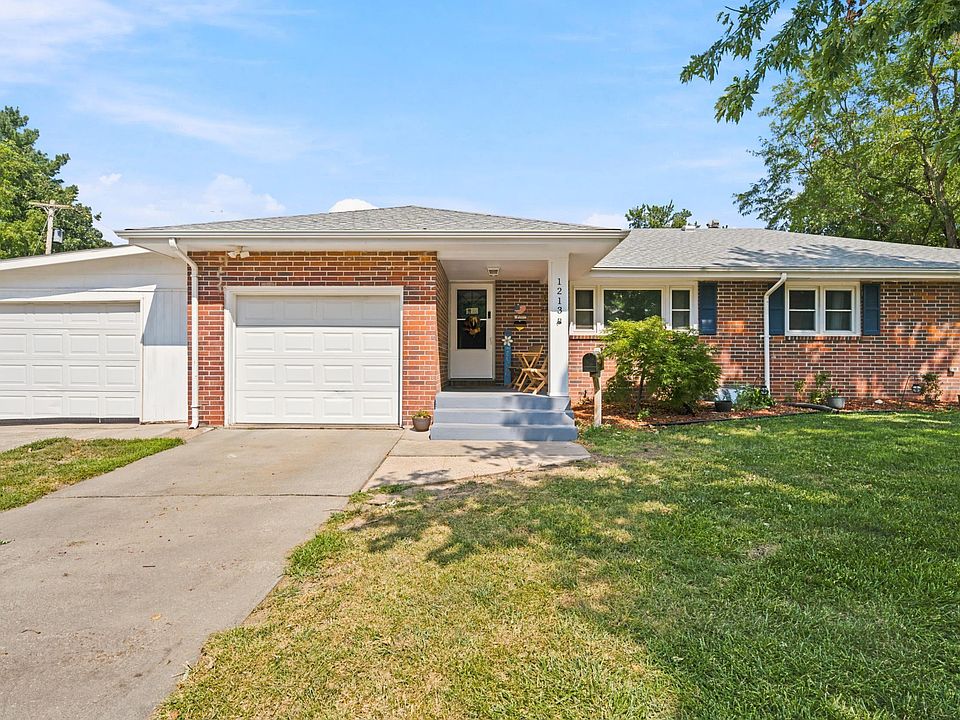 1st image of 1213 Crest Hill Dr