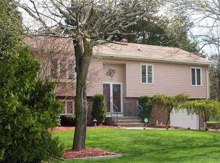 1185 Phenix Ave, Cranston, RI 02921