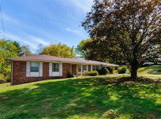 263 Mount Carmel Rd, Asheville, NC 28806