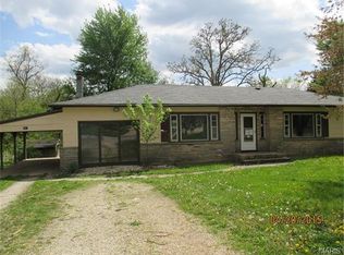 107 Church St, Crocker, MO 65452