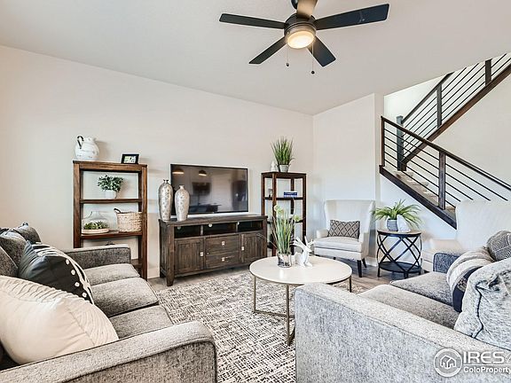 4th image of 655 Red Jewel Dr