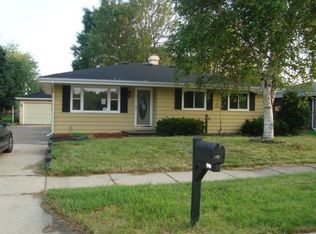 521 E Sylvan Ave, Appleton, WI 54915