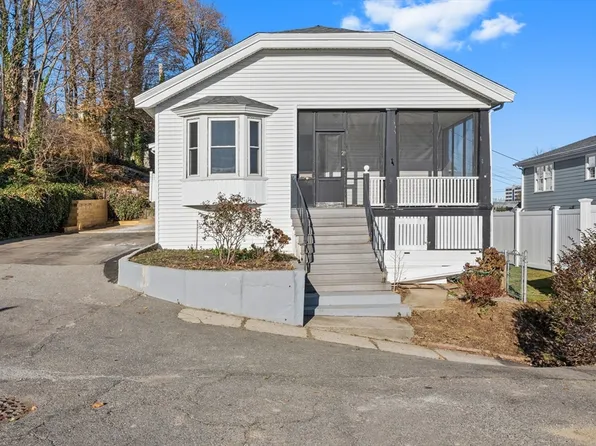 2 S Central Ter, Quincy, MA 02170