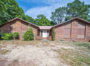 7906 Charter Oaks Dr, Pensacola, FL 32514