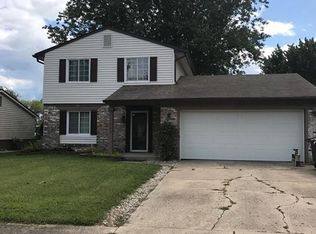 1459 Canterbury Dr, Shelbyville, IN 46176