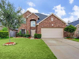 8111 Silent Deep Dr, Rosenberg, TX 77469