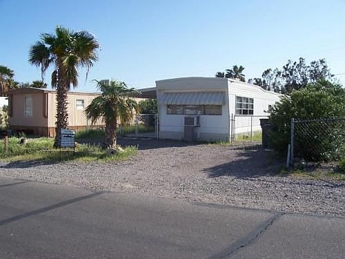 1st image of 742 Swan Dr