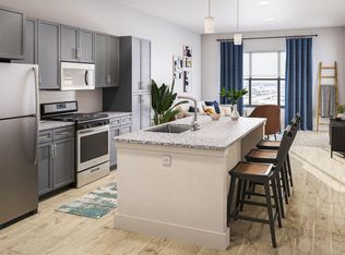 1420 W Diehl Rd #513, Naperville, IL 60563