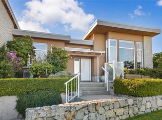 5392 Sayward Hill Cres, Saanich, BC V8Y3H8