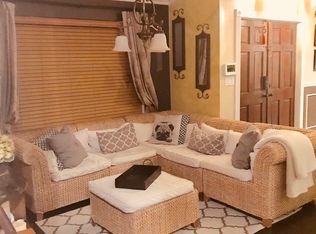 8456 NW 201st Ter, Hialeah, FL 33015