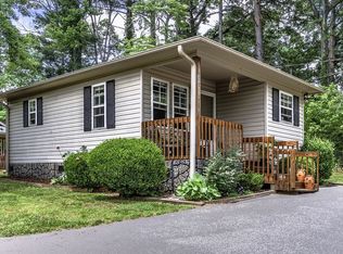 208 Gatchell St, Black Mountain, NC 28711