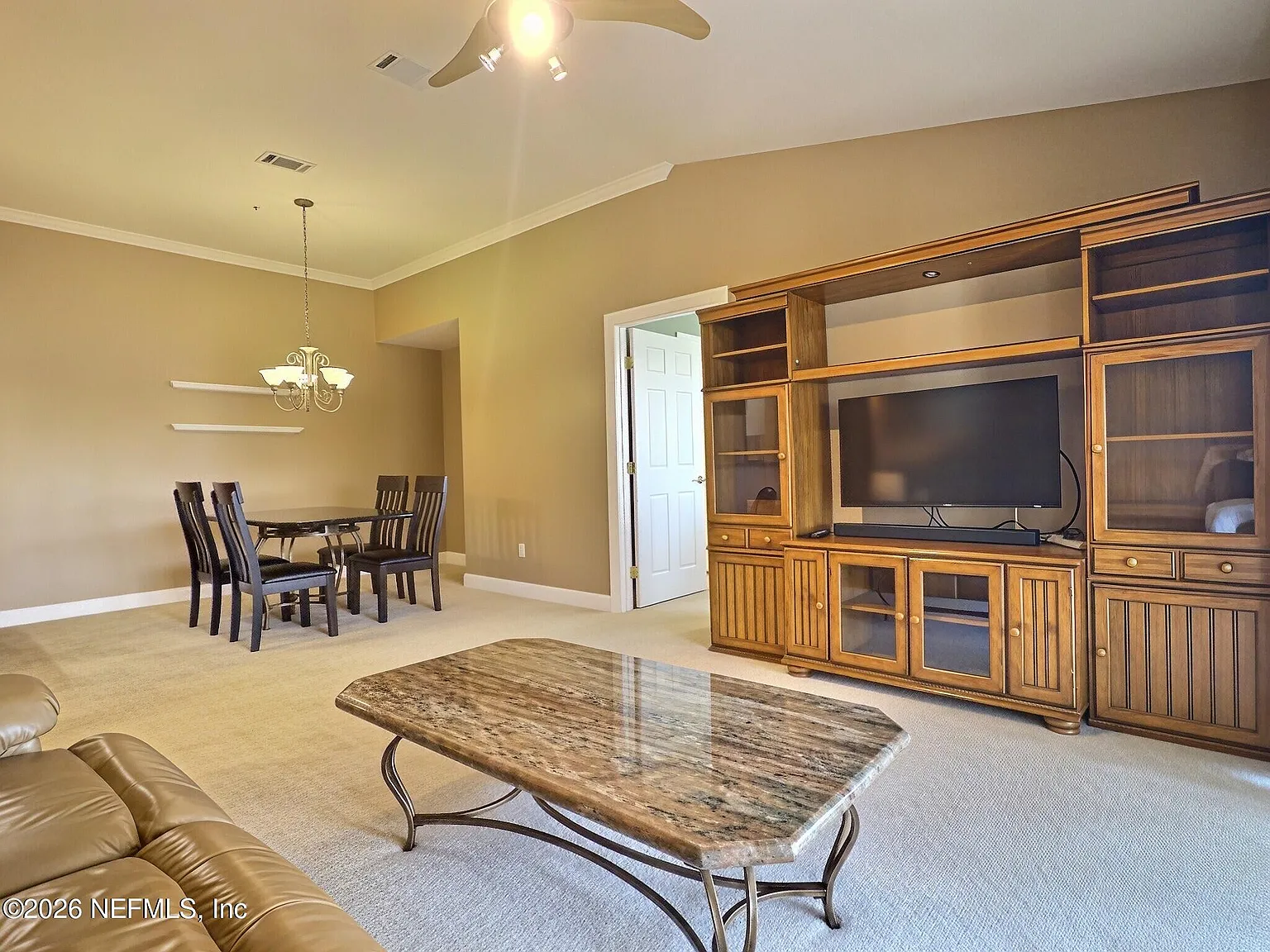 2 bed, 2.0 bath, 1055 sqft, $1,750 — Photo 4