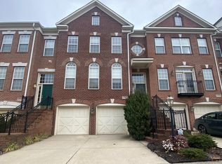 2351 Stone Fence Ln, Oak Hill, VA 20171