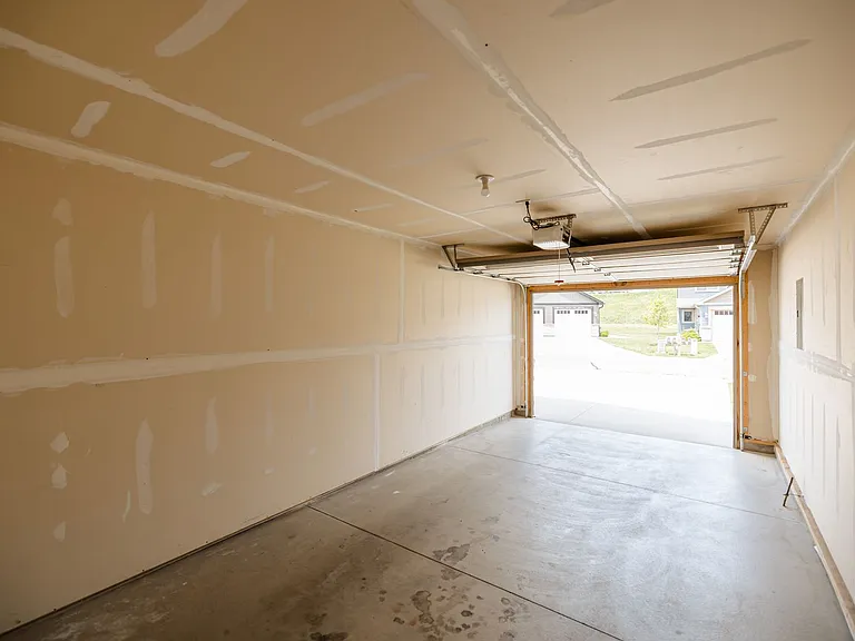 3218 Portage Cir NW — Photo 29