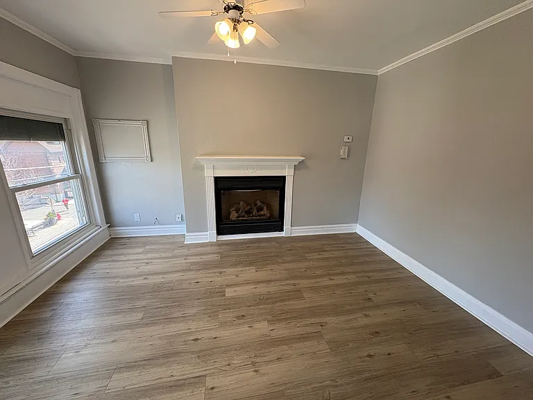 144 Locke St S #5 — Photo 9