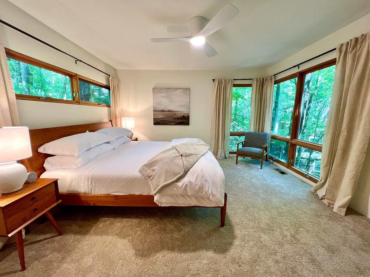 2 bed, 1700 sqft, $3,825 — Photo 3