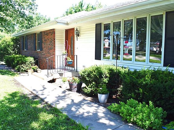 2nd image of 515 E Sheridan St