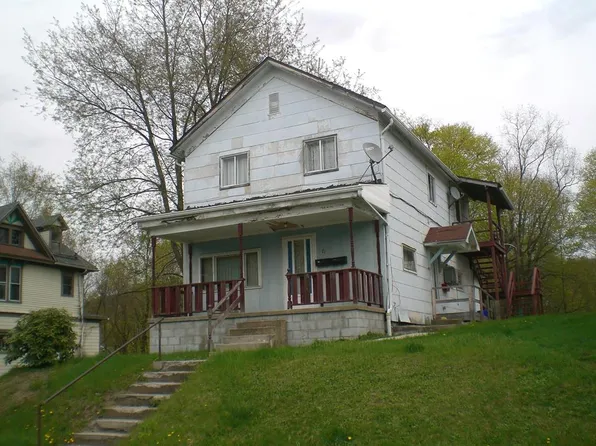 71 Pearl Ave, Oil City, PA 16301