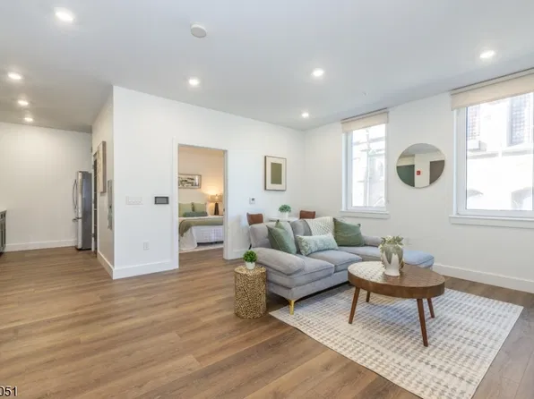 21 Lincoln Park #101, Newark City, NJ 07102
