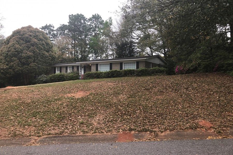 2nd image of 4056 Highpoint Dr S