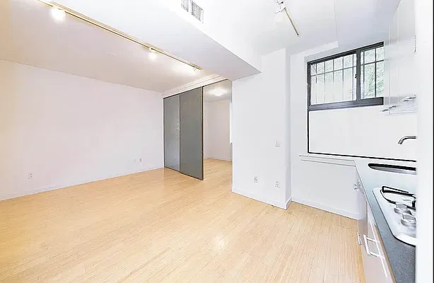 Rented by The Downtown LLC | media 3