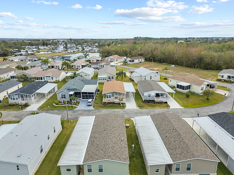 Royal Palm Village — Photo 45