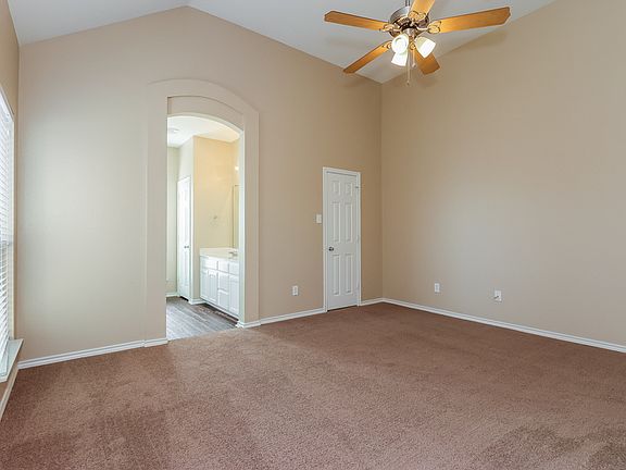 5th image of 605 Mallard Dr