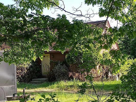 2nd image of 144 South Rd