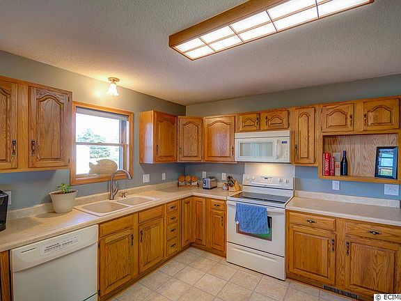 3rd image of 2575 N Windy Ln