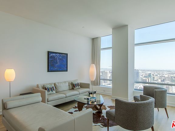 3rd image of 900 W Olympic Blvd Unit 35