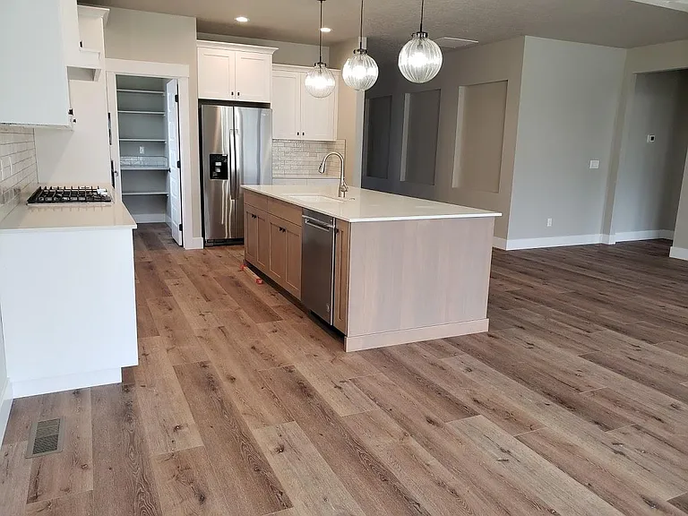453 E Fox Bay St — Photo 6