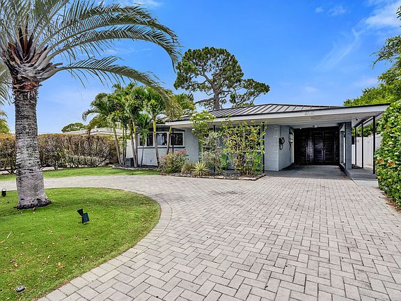 4th image of 4641 NE 6th Avenue