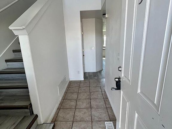 2nd image of 3658 Deloy Dr APT 3