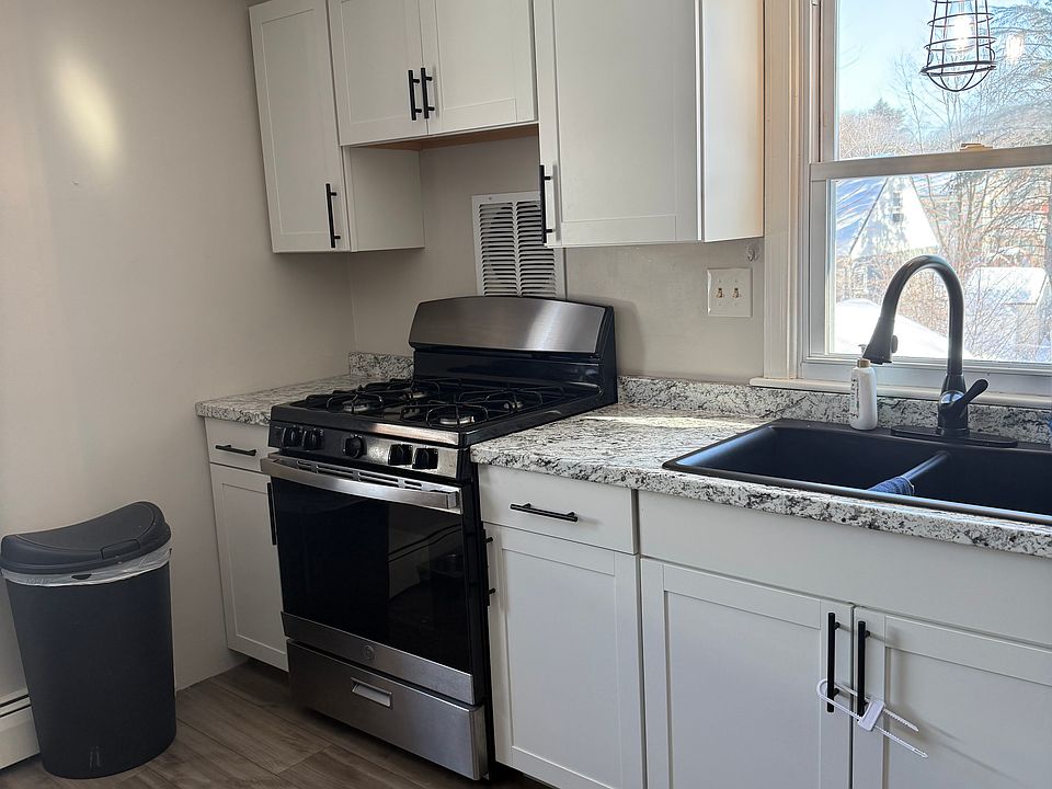 1st image of 14 Daytona St