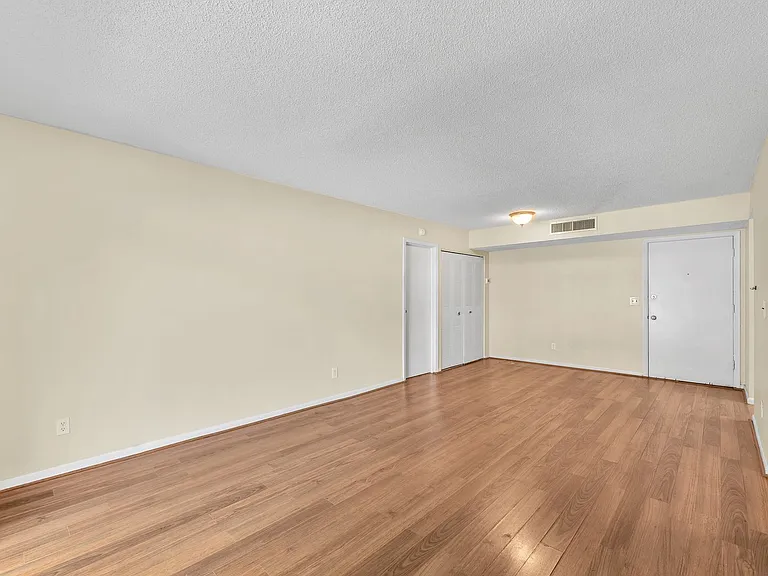 801 Russell Ln #254 — Photo 9